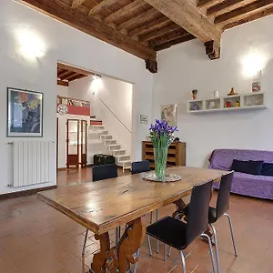 https://appartamenti-ponte-vecchio-florence.it-tuscanyhotel.com
