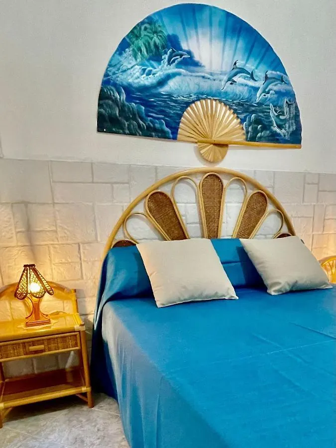 Il Muretto Guest House Marettimo 0*,  Italy