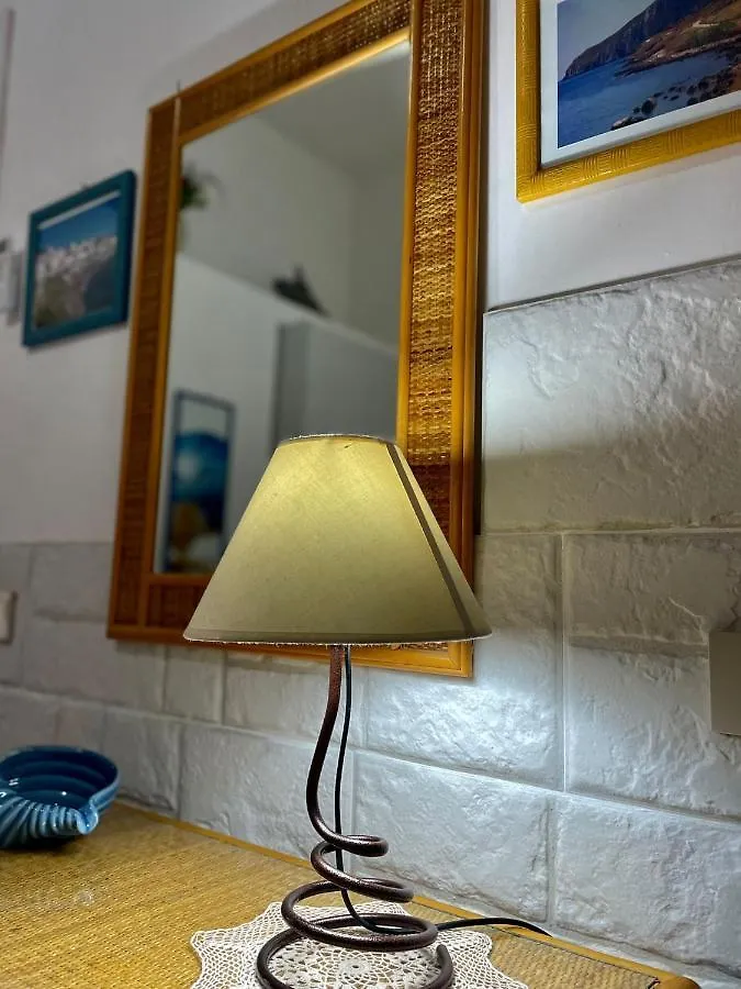 Il Muretto Guest House Marettimo Italy